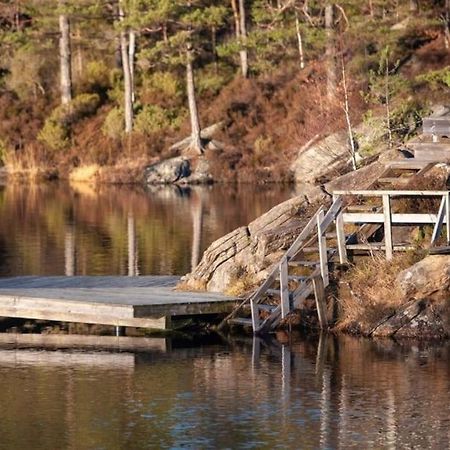 Romslig Og Fin Leilighet 17 Min Til Kristiansand Centrum Nodeland Luaran gambar