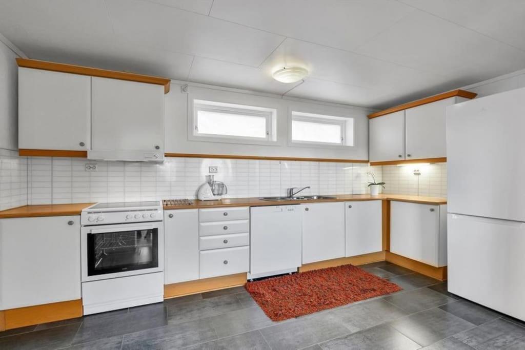 Romslig Og Fin Leilighet 17 Min Til Kristiansand Centrum Nodeland Luaran gambar